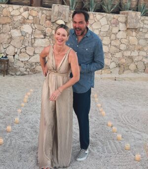 Cameron Richardson Instagram - Me trying to get my husband to take one normal photo with me….just a Virgo trying to tame a Gemini….