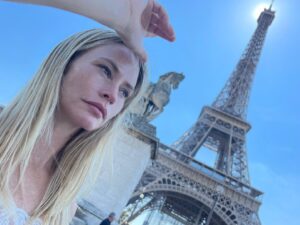 Cameron Richardson Instagram - Hey.  Just in Paris and wondering if I should cut bangs again....