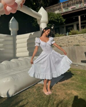 Camila Mendes Instagram - 30th birthday was everything my inner child could have wished for but with cocktails 🎀🥂 thank you to everyone who joined me yesterday in celebrating a new decade, and for all the bday wishes 🙏🏽 let’s normalize kids parties for adults!!