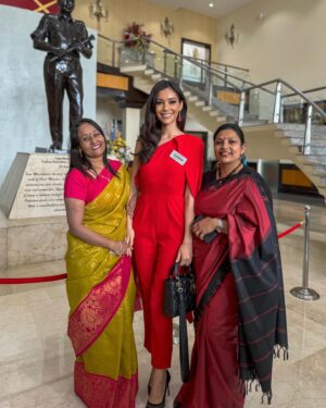 Camila Pinzón Instagram - Visiting the Army Wives Welfare Association today 🇮🇳 a safe place where they award scholarships, promote entrepreneurship and mostly provide unconditional support. A round of applause for all the army heroes that devote their lives to defend a nation 👏🏻. We were all mesmerized with the speeches of the different leaders of @official_awwa as well of our CEO Ms Julia Morley CBE and the bright Miss World @karolinabielawska.
-
-
For all the latest news follow @missworld official instagram
#missworld
#missworld71
#71mw
#india
#beautywithapurpose #bwap
-

Miss World Colombia - @missmundocolombia