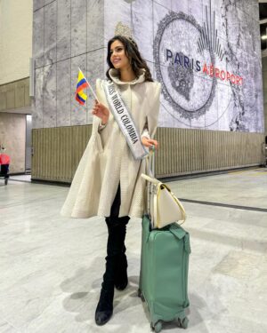 Camila Pinzón Instagram - India I am coming ✈️ honoured and excited to make my country shine ✨ May the 71st Miss World festival begin 🌎.
-
Attire: @pierrecardin 
Luggage: @lipaultparis_official
Makeup: @tharani_paris_mua 
-
For all the latest news follow @missworld official instagram
#missworld
#missworld71
#71mw
#india
#beautywithapurpose #bwap