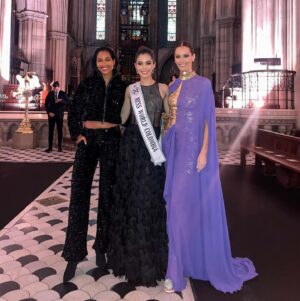 Camila Pinzón Instagram - Miss World France crew on this second day of Haute Couture Fashion Week ✨
Congratulations @georgeschakraofficial for this amazing collection.
-
Merci @nabilyounesofficial de m’avoir sublimé pour cette occasion