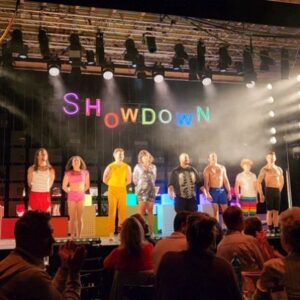 Camilla Thulin Instagram - På nya äventyr i #Berlin #middag på klassiska @hackescherhofberlin #hackescherhof och förrställning på cabaretteater @chamtheater #chamäleon med föreställningen Showdown av #nycirkus #newcircus gruppen Upswing @upswingaerial från #england #tack för en fin kväll #tyskland #deutchland #germany