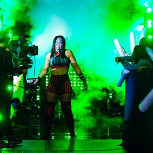 Camille Ligon Instagram - Walk in like you own the place➡️then proceed to collect rent😈
It's Saturday and that means a brand new episode of @wowsuperheroes on your @thecw 
Tune in for the only all women's wrestling promotion in syndicate television ✔️✔️✔️💯

#wow #superherosaturday #womenofwrestling #womenswrestling #thecw #Saturday #slay