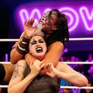 Camille Ligon Instagram - Walk in like you own the place➡️then proceed to collect rent😈
It's Saturday and that means a brand new episode of @wowsuperheroes on your @thecw 
Tune in for the only all women's wrestling promotion in syndicate television ✔️✔️✔️💯

#wow #superherosaturday #womenofwrestling #womenswrestling #thecw #Saturday #slay