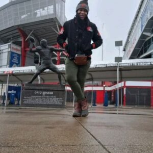 Camille Ligon Instagram - For all the dawgs‼️‼️‼️ That's the post 🧡🤎
Cleveland Browns fans stand up, who ready for our rough road to the superbowl?!?!? 
***Manifesting that Lombardi trophy in da Land🤞🏽🤞🏽***

#clevelandrocks #clevelandbrowns #Homer #DawgPound #nfl #wildcardweekend #superbowlsuperbrowns #superbowl #letsgo #fanatic #onmymama