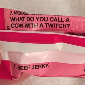 Candace Bailey Instagram - This made me giggle. #itdoesnttakemuch #laffytaffyjokes #sweettooth