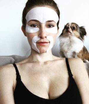 Candace Bailey Instagram - Trying to erase my wrinkles due to NO sleep these days.... Hattie is skeptical this will work. Only one way to find out. #imalwaystired #lifewithbaby #totallyworthitthough