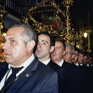 Candela González Instagram - Procesiones #35mm /// El santo sepulcro