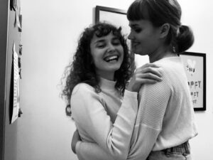 Cansu Türedi Instagram - dancing with you in the cemeteries, on the bones, on the blood and in the blood... fortunately, you are always there Любимая 🫂