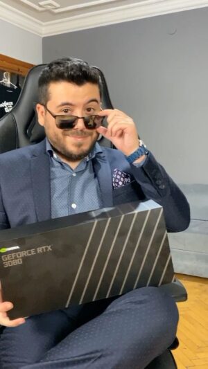 Cantuğ Özsoy Instagram - RTX 3080 👓