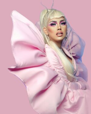 Captivating Katkat Instagram - Pink be with you 🌸🌸🌸

Dress: Robert Macdon Gayeta
Nails: @opulentnails.mnl
Wig/Styled: @wigalooph
Assisted by: @captivateamkatkat
Skin/Aesthetics: @embellirclinic
Dental: @manalangdentalgroup @iwantruthqanal
Photographed: @jagger_studios
Vid: @elvssszzz