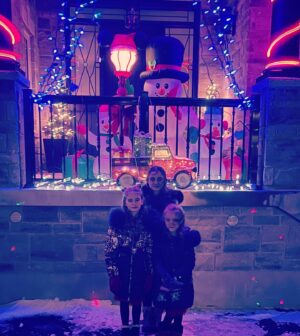 Carina Battrick Instagram - Christmas is surrounded by love, joy, and hope. Pass along this message to everyone to spread the light of this wonderful holiday.

#holiday #sisters  #christmastree #model #ralphlauren #happyholidays  #adorable #cutenessoverload #igkids #fashion #holidayfashion #style #stylishtrends #stylekids #pattern #red #brunette #blondehair #styletrends #fashionkids #kidsholiday  #stripes #santa #gifts #happyholidays #christmas2022 #holidaymagic #love #sisterlove #christmasdress #christmas