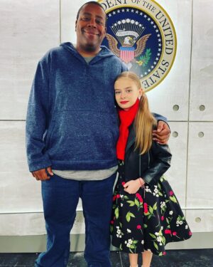Carina Battrick Instagram - The world’s favorite cab driver 🚕 A big shoot to out to my scene partner @kenanthompson in one of Chucky’s favorite kills! He definitely made this scene one of the most memorable to film! How can you keep a straight face doing a kill scene with one of the funniest guys on the planet? Why @chuckyisreal did you have to kill him?
.
Cannot wait to Watch #goodburger coming out today-26 years in the making! Congratulations!
.
.
.
#chuckycaroline #carolinecross #kenanthompson #goodburger #chucky #caroline #nickelodeon