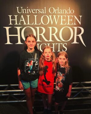 Carina Battrick Instagram - Take me back! 
A few months ago I had the privilege to attend Universal Horror Nights at Universal Studios Orlando! It was an absolutely incredible experience and I even go to visit my best friend until the end! 
Put it on your list of must things to do in 2024! Mandatory for any horror fans! Who know who will be there next year? Any guesses or wishes?
.
.
#chucky #universal #universalstudios #universalstudiosorlando #horrormovies #horrornights #universalhorrornights #halloween