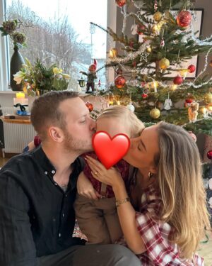 Carl Déman Instagram - God Jul!❤️
