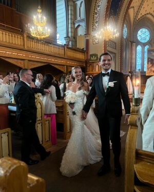 Carl Déman Instagram - Tack för ett otroligt bröllop, Seni Seviyorum!❤️❤️ #Chindehwedding