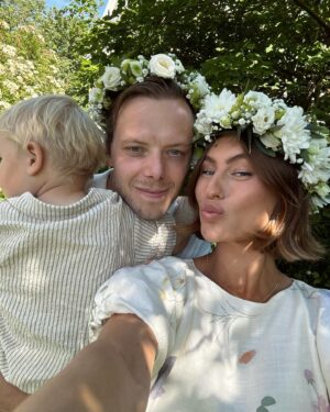 Carl Déman Instagram - midsommar ❤️