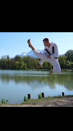 Carl Van Roon Instagram - Flash back to scaring locals in my PJs in Salzburg, Austria with @trent.haydn … Btw is it pyjamas or pajamas? #taekwondo #pjs #pyjamas #pajamas #karate #mma #austria #vanroonmartialarts
