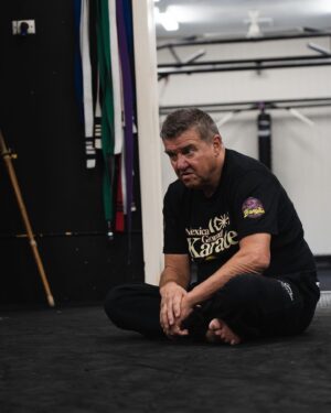 Carl Van Roon Instagram - Loving the vibe @freestyle_mma with the P4P champ @alexvolkanovski upgrading striking in tandem with grappling alongside phenom @craigjonesbjj & rising Australian MMA star @colbythicknesse under the watchful eye of Coach Joe Lopez. Osu! 🙏🏻 Photo credit: @chaplin.io 📷#teamworkmakesthedreamwork #goodvibes #freestylemma #teamculture #cohesion #craigjones #vanroonmartialarts #mma #ufc #continuousimprovement #kaizen #ikigai