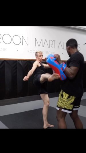 Carl Van Roon Instagram - Padwork with my martial arts brother @blood_diam0nd 😤 #kickboxing #mma #muaythai #karate #taekwondo #vanroonmartialarts