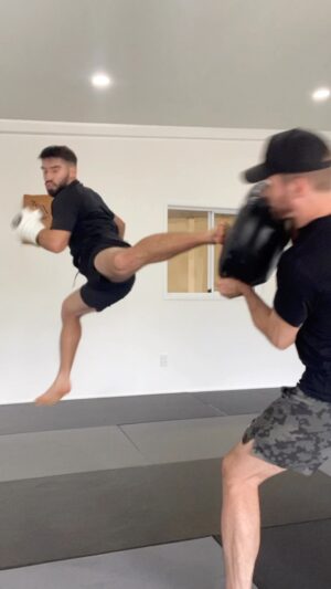 Carl Van Roon Instagram - Kickboxing~TKD chimaera with @anthonyrinna #chimaera #hybrid #amalgamation #blend #mixedmartialarts #mma #kickboxing #taekwondo #karate #vanroonmartialarts #vrma #fightchoreography
