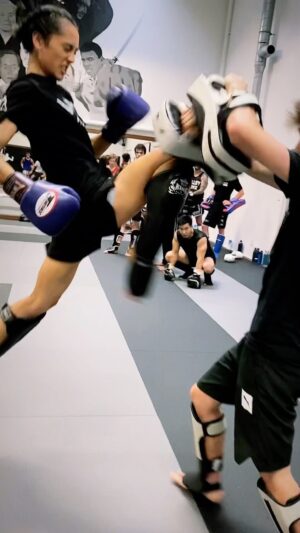 Carl Van Roon Instagram - Grateful to be home in New Zealand, back coaching. Here is young Jordyn, 16 years old with a bright future ahead of her @joryndd #vanroonmartialarts #coaching #purpose #homesweethome #gratitude #taekwondo #kickboxing #karate #muaythai #mma