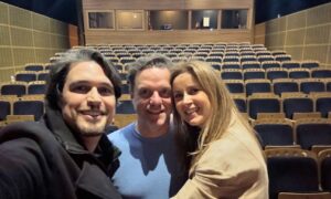 Carla Matadinho Instagram - Estamos a festejar e quero fazê-lo também consigo!PASSATEMPO FLASH
Oferta de 3 convites duplos para assistir ao espetáculo “A Noite” no Centro Cultural Malaposta, dia 9 de maio, quinta, às 21h00.

Habilite-se a ganhar 1 dos 3 convites duplos!

Para participar, basta identificar 2 amigos nos comentários e seguir as páginas @carlamatadinhooficial e @yellowstarcompany
Podem identificar várias vezes, nunca repetindo amigos já identificados.
O sorteio decorrerá até 9 de maio e os resultados serão anunciados nos stories às 12h00 do mesmo dia.
Boa sorte!