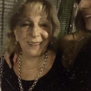 Carla Pandolfi Instagram - Felices hoy y todos los días a mi viejita linda, la coqueta, la inquieta, la divertida y la se emociona por todo; La Bety, la del perfume inconfundible y la de las comidas exquisitas; la que un día me dijo: “confía en vos, que nada ni nadie te va a detener nunca” 
-
Gracias por tu impulso, por tu empuje, por toda tu entrega; Gracias por ser mi mamá!!!
-
Y gracias a mis pibitos maravillosos con los que vamos aprendiendo y creciendo juntos porque el amor que siento por ustedes es el mejor de todos!!! Amo ser su mamá, me encanta acompañarlos a descubrir quienes son, quienes somos, los amo!!!
💙💜💙💜
-
Feliz día a todas las mamás que son sostén y eligen maternar con tanta entrega y disfrutan de éste rol lleno de adrenalina y revelaciones como yo; las admiro!
-
Carrete con fotos de esta mañana en casa de mis viejis y algunas otras de años atrás ❤️
-
-
-
#diadelamadre #felizdia #madre #mamadevarones #abuela #mamá