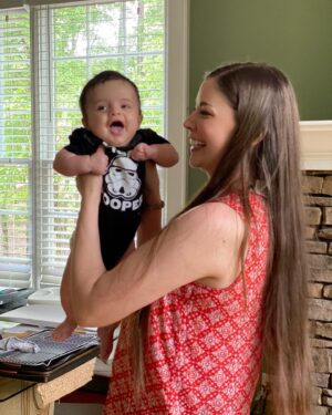 Carlee Baker Instagram - Kisses and cuddles with my favorite little guy. Moments captured by my favorite big guy. 💙💙💙

#beckettjones #littlelauzirika