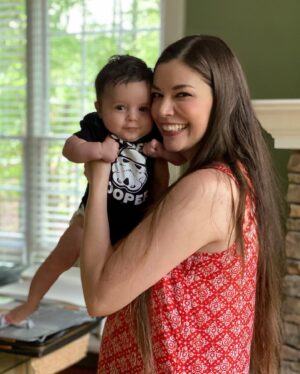 Carlee Baker Instagram - Kisses and cuddles with my favorite little guy. Moments captured by my favorite big guy. 💙💙💙

#beckettjones #littlelauzirika
