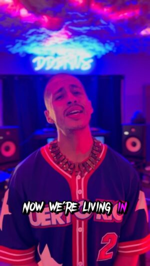 Carlito Olivero Instagram - “SIP ON MOONSHINE, TOP OFF ALL NIGHT” 🤸🏽‍♂️ 🌌

Where Did You Come From? X Amapiano Mix
(iTunes•Spotify•Etc) ✨ Love you! 444 

Produced By: @carlitosway89 🤲🏽