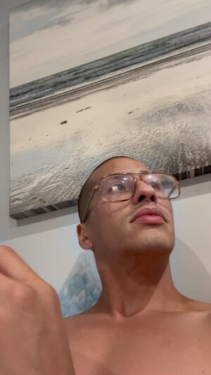 Carlito Olivero Instagram - This love island UK show has to be stopped! 😭 send help. My ears are bleeding. 🩸🏝️🌴