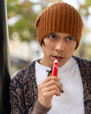 Carlo Aquino Instagram - It treats rashes & richly moisturizes dry areas.

#BEAUTeDERM 
#DrBeauteBalm