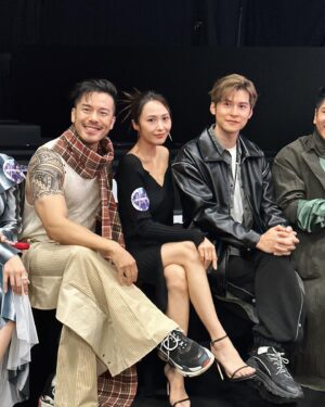 Carlos Chan Ka-Lok Instagram - 好開心能夠出席香港時裝界盛事CentreStage
謝謝邀請🙏🏻😊
—
@hktdclifestyle @hktdcfashionhk @talens.mgmt
#centrestagehk #fashion_hongkong