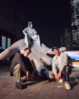 Carlos Chan Ka-Lok Instagram - 透過今次展覽 可以更加認識偶像既世界
我覺得真係好幸福🥰

#劉德華的藝術空間
#我最鐘意天若有情