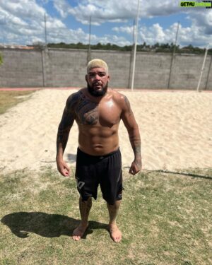 Carlos Felipe Instagram - Fim de mais um camp!!
Quarta embarco rumo a Chechênia, para enfrentar o 4º do ranking do @aca_mma 

#bahiaémurronacabeça