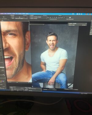 Carlos Ferro Instagram - Estás fotos las hicimos en mi última semana en Bogotá .  Fue un gran viaje ☺️ filmar por 4 meses en Colombia un proyecto increíble que algún día conocerán . 🥰