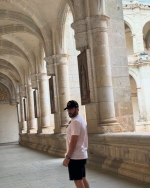 Carlos Ferro Instagram - La mejor manera de describir un viaje hahaha . 
.

🫶

@cprimatesta