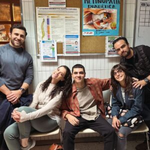 Carlos Ferro Instagram - Así se comienza y así se termina. #DQMTO 🎥
-
Ame reírme cada segundo con ustedes. 😂🥰. 
- 
Fotos para el Sat por @chavacartas  hahaha