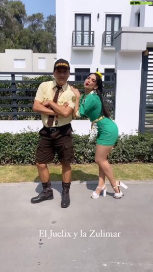 Carlos Solano Instagram - Esto es lo qué pasa cuando hay unos minutos libres entre escenas 😅🤣

Para contrataciones escribir a @lizmarianagodoy y @el_solano_ 😂😂😂

#juelix #zulimar #afhs #alfondohaysitio #temporada10 #americatv #lachama #actriz #modelo #venezolanaenperu #elsolano #elcharapa