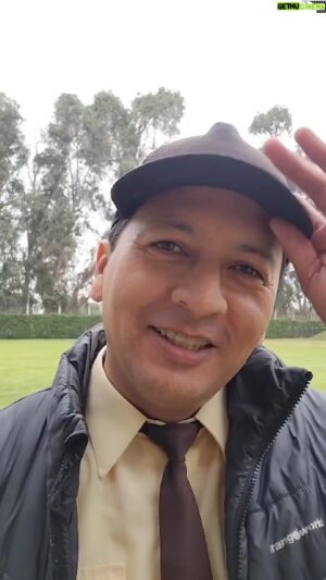 Carlos Solano Instagram - #AFHS Lis Padilla, la famosísima TikToker de Son Amores 🎶 anunció que tiene un crush y no es nada más y nada menos que nuestro Félix 😱💖. El wachiman se animó a responderle… ¿te gustaría ver un video de ellos juntos?