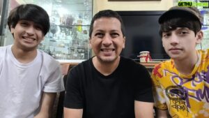 Carlos Solano Instagram - ¡Feliz 2023!
