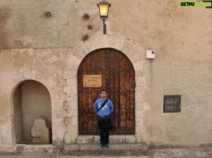 Carlos Solano Instagram - Mi querida prima y su buen novio me invitaron a conocer su encantador pueblo: Buñol, en España. Realmente quedé encantado. Y muy agradecido, por supuesto. ❤️
@glendarami