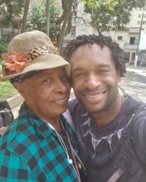 Carlos de Niggro Instagram - Vá com Deus, minha querida.
Uma honra ter te conhecido, ter dividido a cena contigo.
Eterna Gardênia, mãe do Pernoca.
@dejesusmariadapaixao 
Descanse em paz!😰