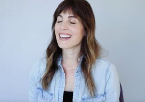 Carly Pope Instagram - CRUSHING. IT. 

#technique #inflow #theeyelidmethod #actingtips #eyesontheprize