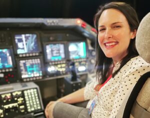 Carly Pope Instagram - The baddest set of 1995 space sailors you ever did see.
Tonight’s ep of #QuantumLeap “Atlantis” was a whole shuttle of fun to shoot. Thanks a galaxy to the entire team, starting with @martingero for launching us into orbit and @raymomomo for being a mighty fine (and mighty funny) #1 stowaway.
Episode 2 airs tonight on @nbc or stream it on @peacocktv 
🚀 
#josezuñiga #houston #khakis