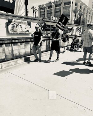 Carly Pope Instagram - Strike Girl Summer.

This labour movement is vital. The stakes are high, y’all. 
Make some noise. 

#sagaftrastrong #sagaftrastrike #unionstrong #strikegirlsummer