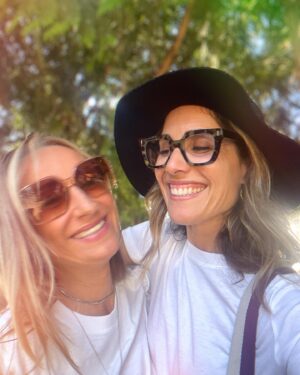 Carly Pope Instagram - Easy breezy beautiful YOU @stokesy80 HAPPPPPPPPY BIRTHDAY MY LUSCIOUS LOVE! 
I can post this now because it’s still Jan 2 in Oz, but also Jan 2 in Canada. Though we’re ‘round the world from one another, I hold you near and dear always and a day. From grade 1 to “CoolGena” to  unsolicited dance routines to air bands to speed demons to girl guides to synchro to diary swaps to hip hop duets to never being allowed back in the same class since grade 1 (all the way through high school) to all the memories we’ve shared all the efforts we’ve made all the tears we’ve shed and all the damn uniforms we’ve altered: you’re the original ride/die and I adore you. May this year be dreamiest coziest realest YOU…and may we spend lots of it face à face. Love you GHS 💖