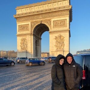 Carmel Laniado Instagram - Swipe till the end to see our pretty accurate impersonation of the statue😂 🇫🇷🇫🇷❤️